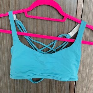 Lululemon free to be wild sports bra